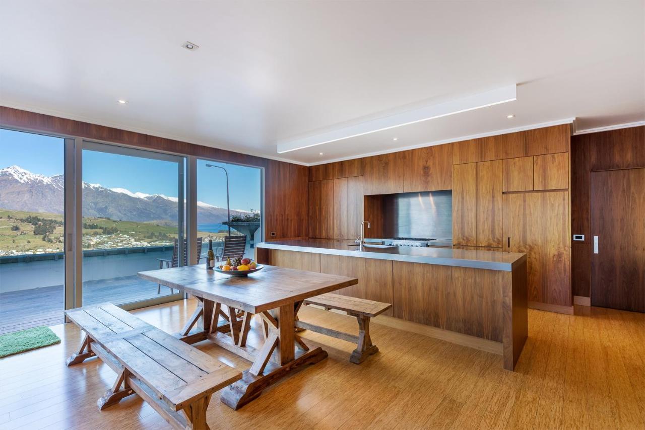 Luxe Home On The Hill Queenstown Bagian luar foto