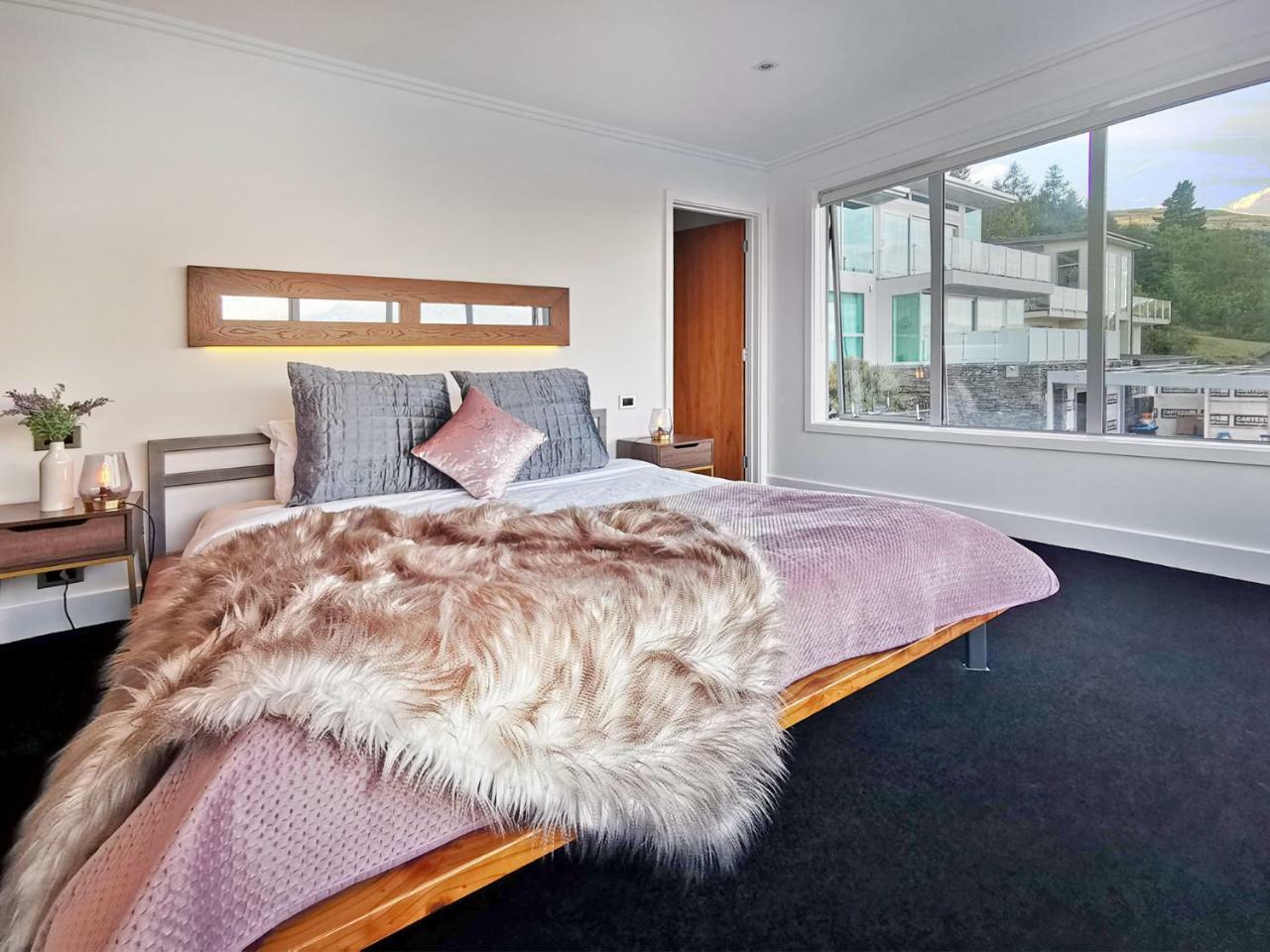 Luxe Home On The Hill Queenstown Bagian luar foto